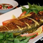 طريقة عمل السمك المقلي مع الأرز بوصفة منال العالم