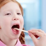 متى يتم استئصال اللوزتين