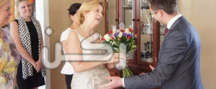 تفسير حلم الضيوف الغرباء في البيت للعزباء لابن سيرين