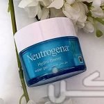 كريم نيتروجينا لترطيب الوجه والبشرة