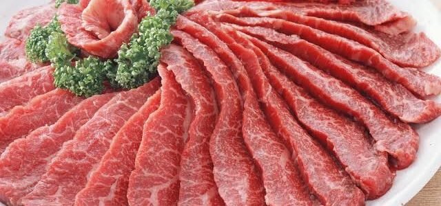 تفسير حلم تقطيع اللحم بالسكين في المنام