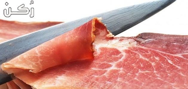 تفسير تقطيع اللحم بالسكين