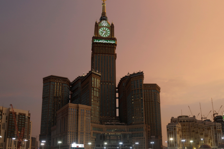 رموز المدن في ساعة الحرمين للمساجد 2023-1444